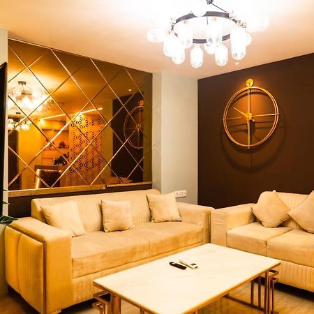 Hotel Silkhouse Premier Danapur Esterno foto
