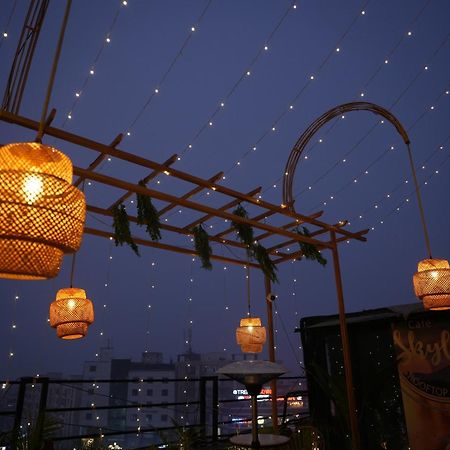 Hotel Silkhouse Premier Danapur Esterno foto