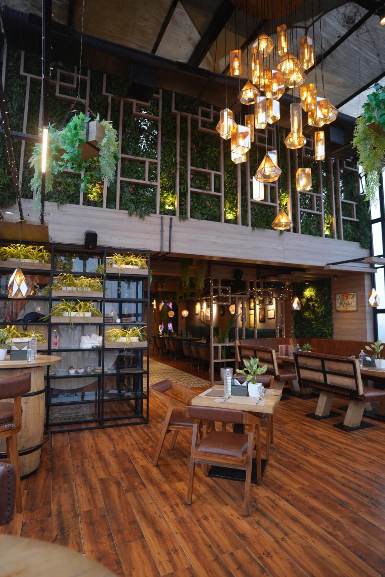 Hotel Silkhouse Premier Danapur Esterno foto