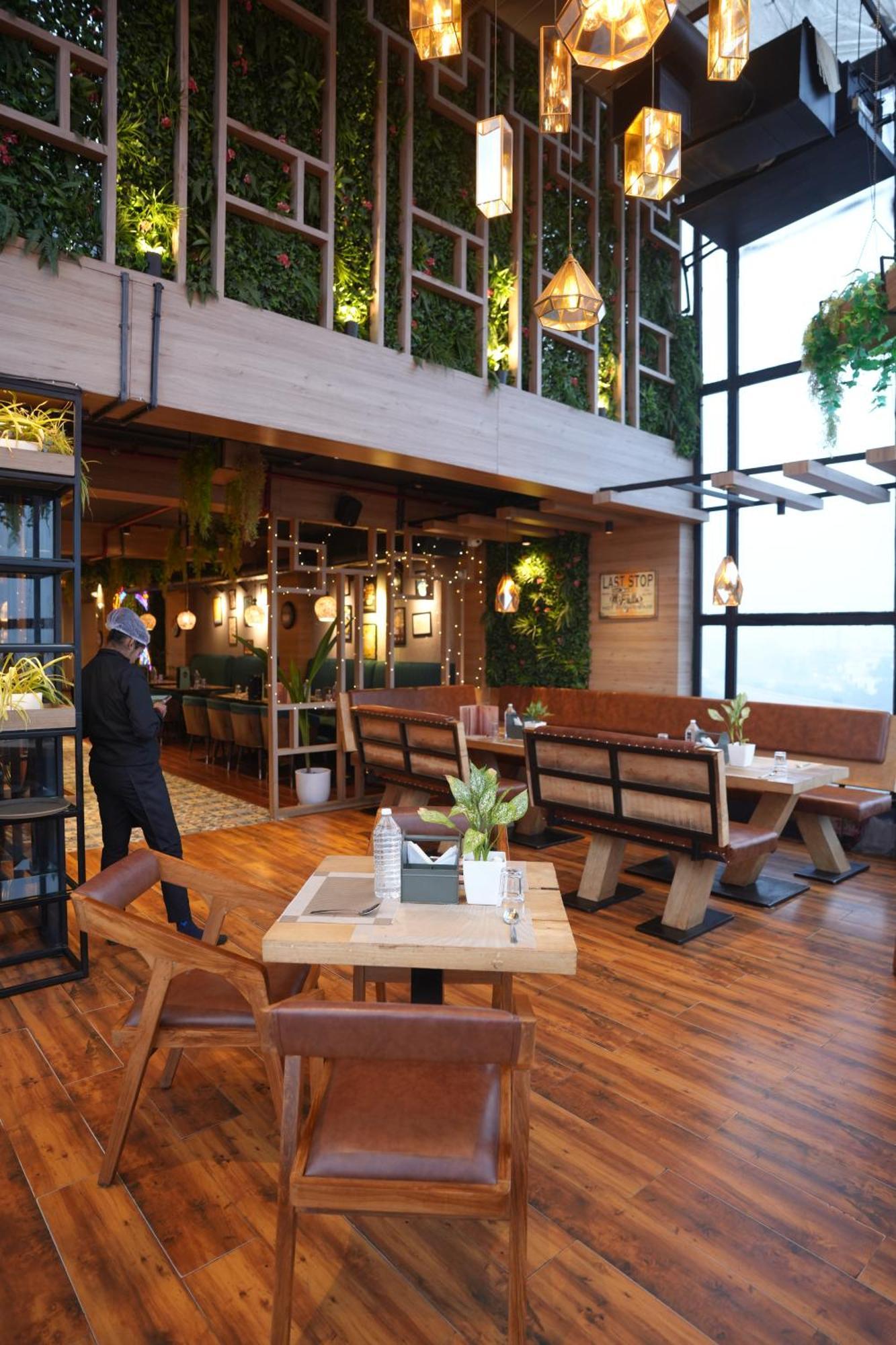 Hotel Silkhouse Premier Danapur Esterno foto