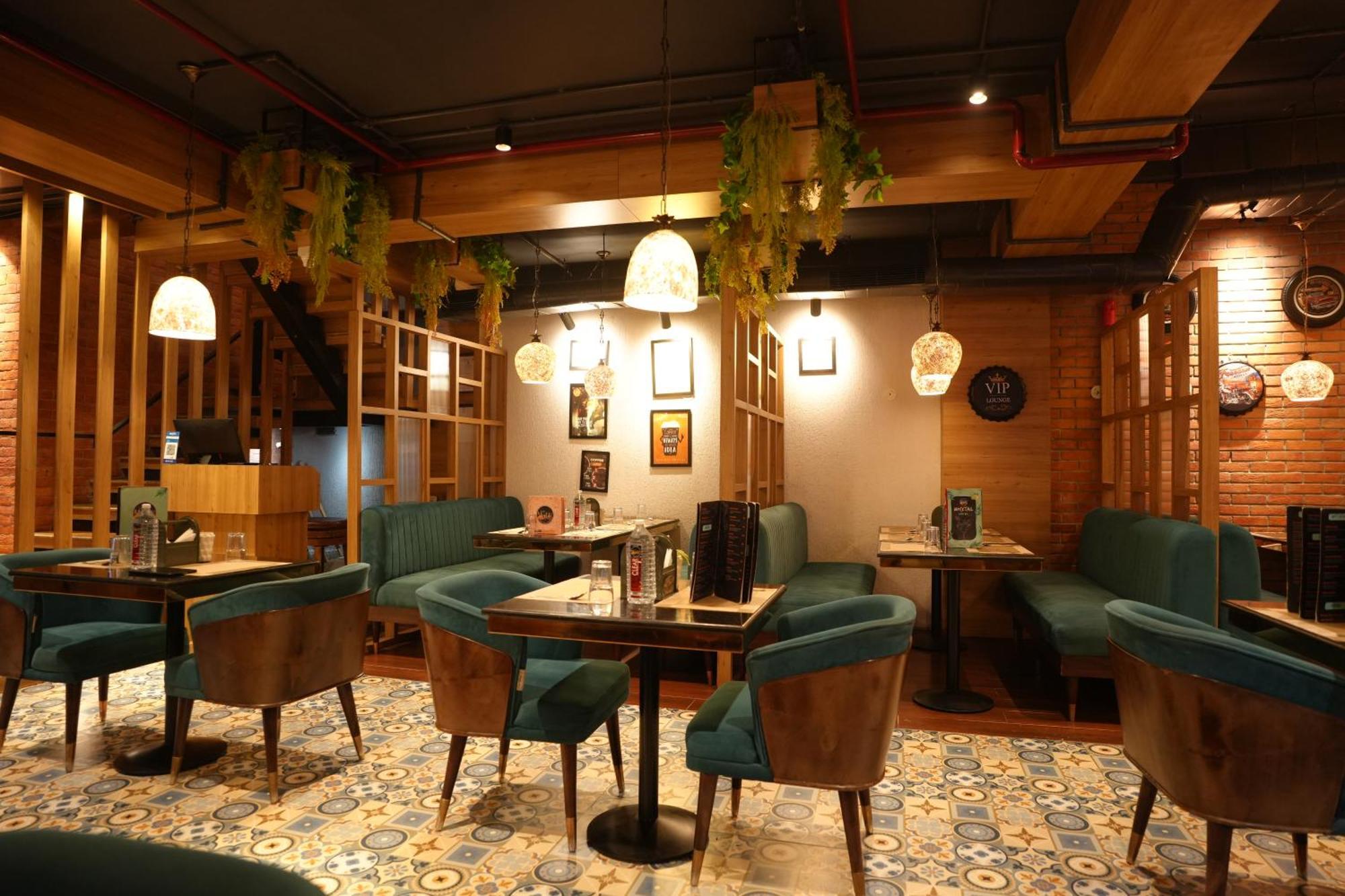Hotel Silkhouse Premier Danapur Esterno foto